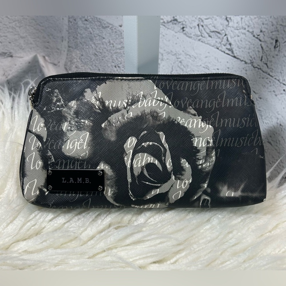 ❤️‍🔥L.A.M.B. Designer Roses Cosmetic Case❤️‍🔥